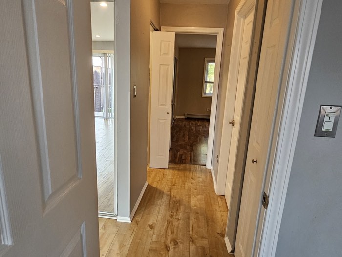Hallway to bedrooms